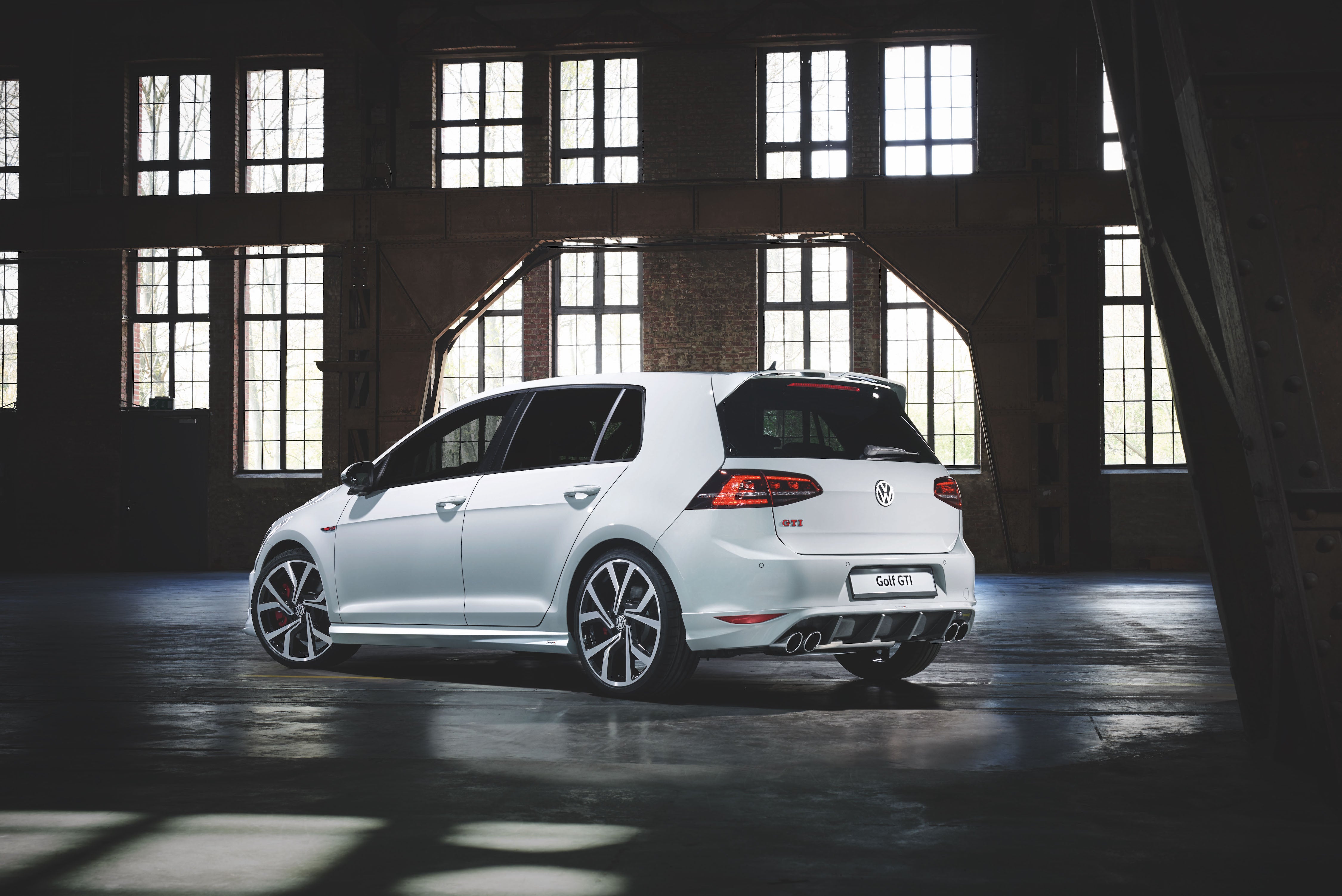 Oettinger Diffuser for Golf MK7 Pre-Facelift