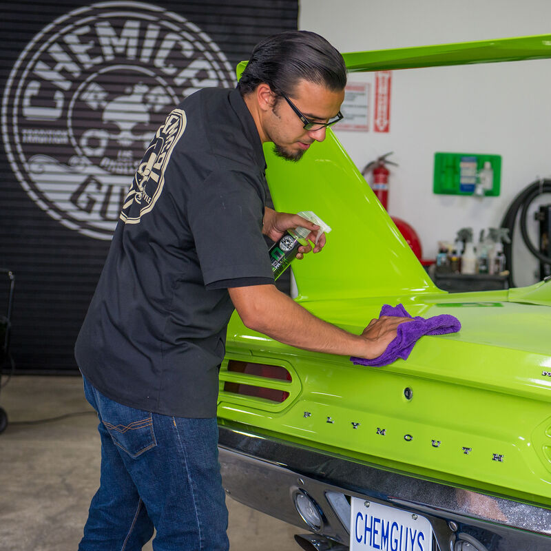 Chemical Guys Carbon Flex Vitalize Quick Detail Spray & Sealant Ceramic Coating Booster